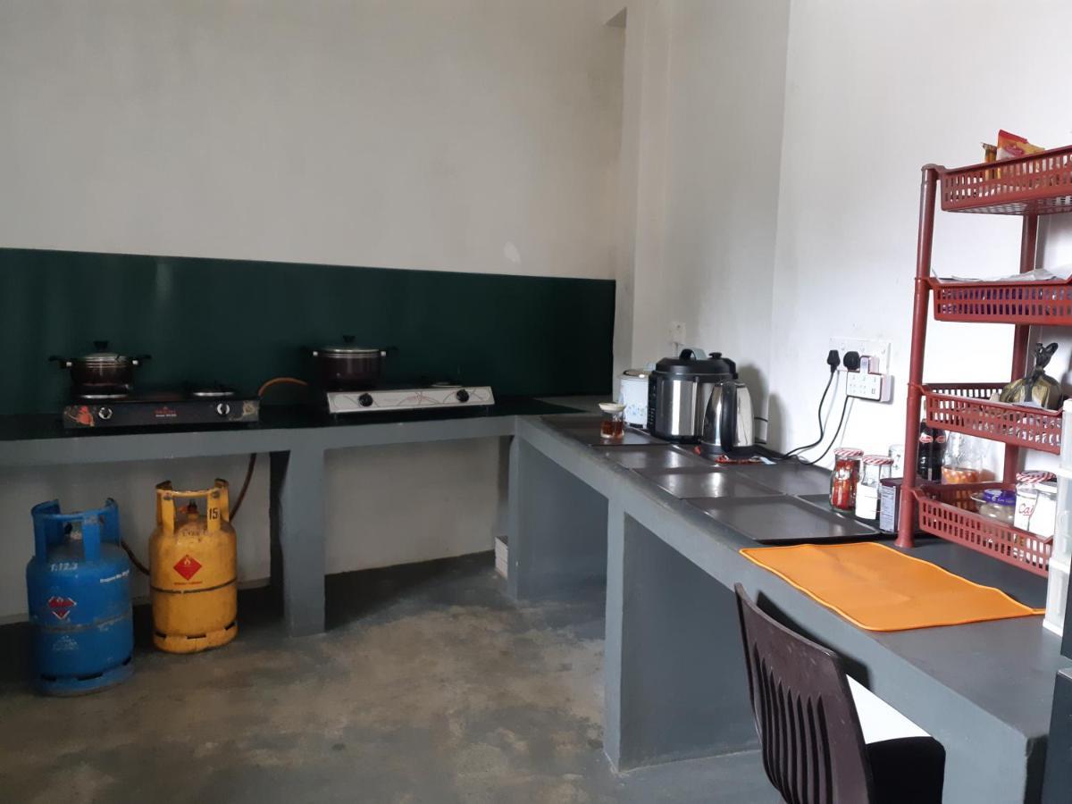 נוארה אליה Siril Guesthouse Hostel מראה חיצוני תמונה