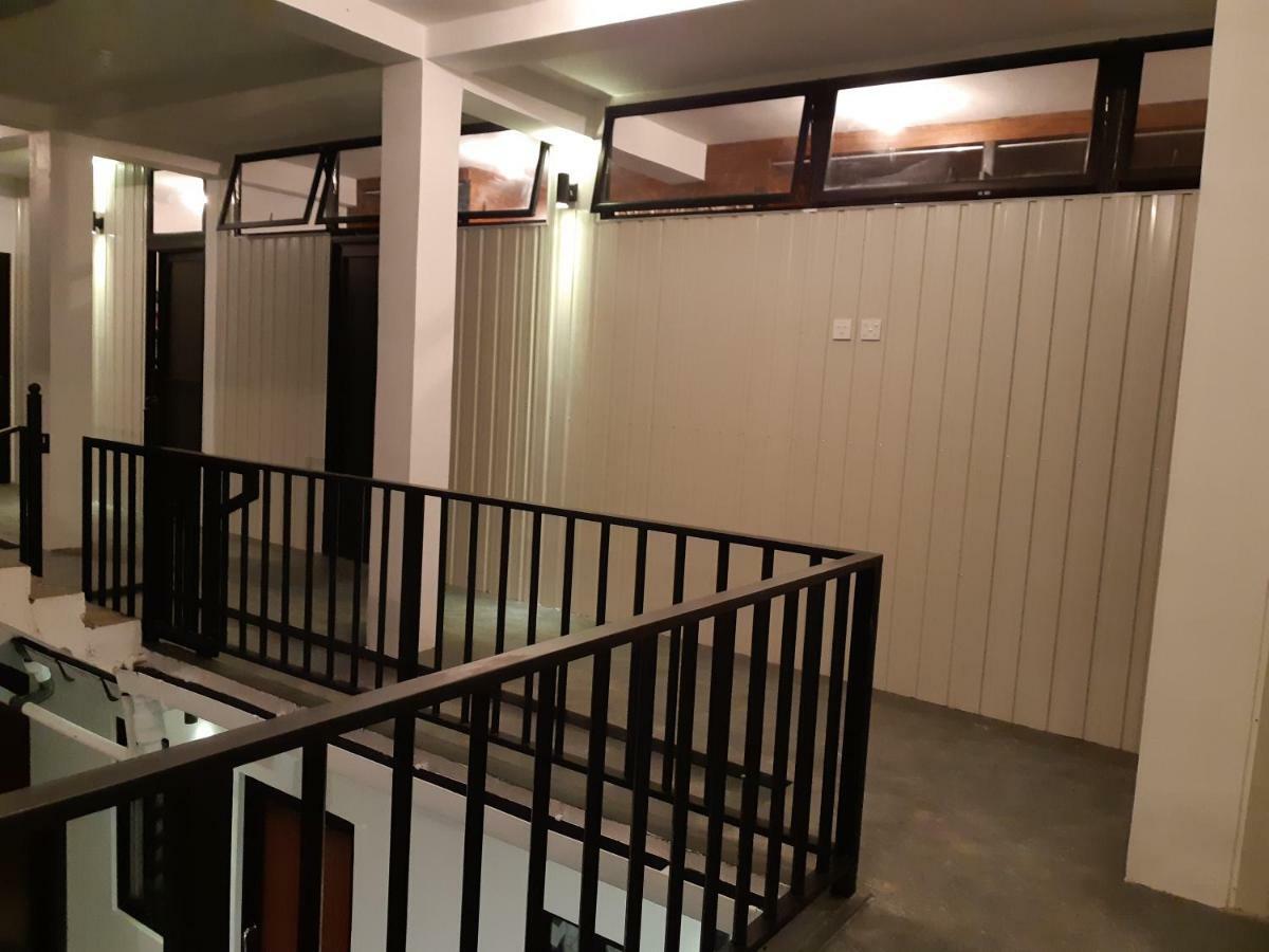 נוארה אליה Siril Guesthouse Hostel מראה חיצוני תמונה